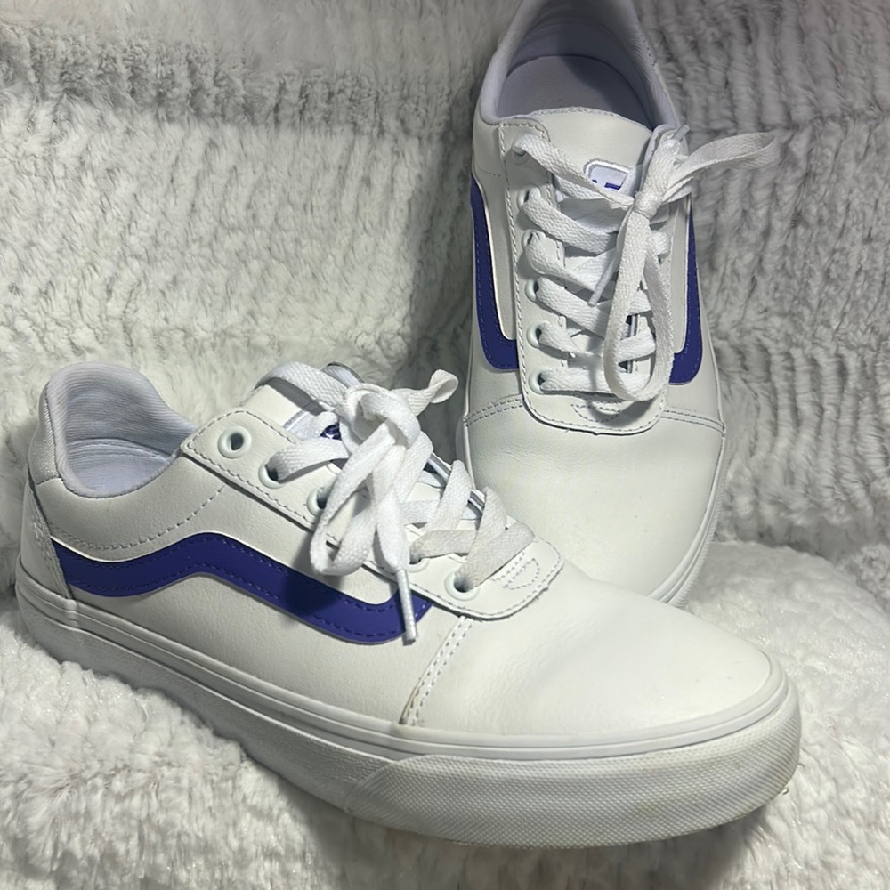 Vans White Leather Off  the Wall Shoes Size 8